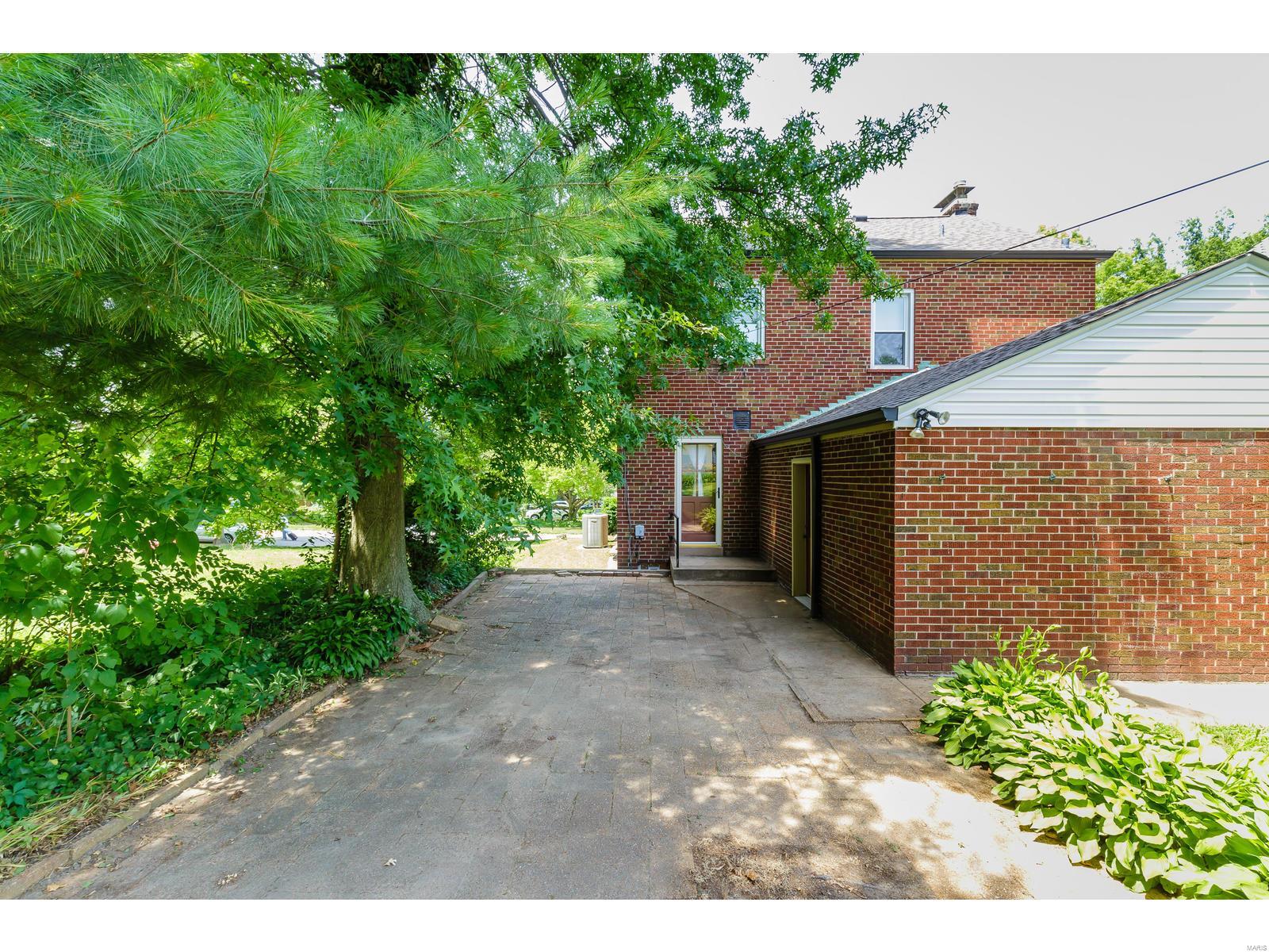 3036 Ridgeview Drive St. Louis, MO 63121 - Photo 40 of 45 Gallery Image 40
