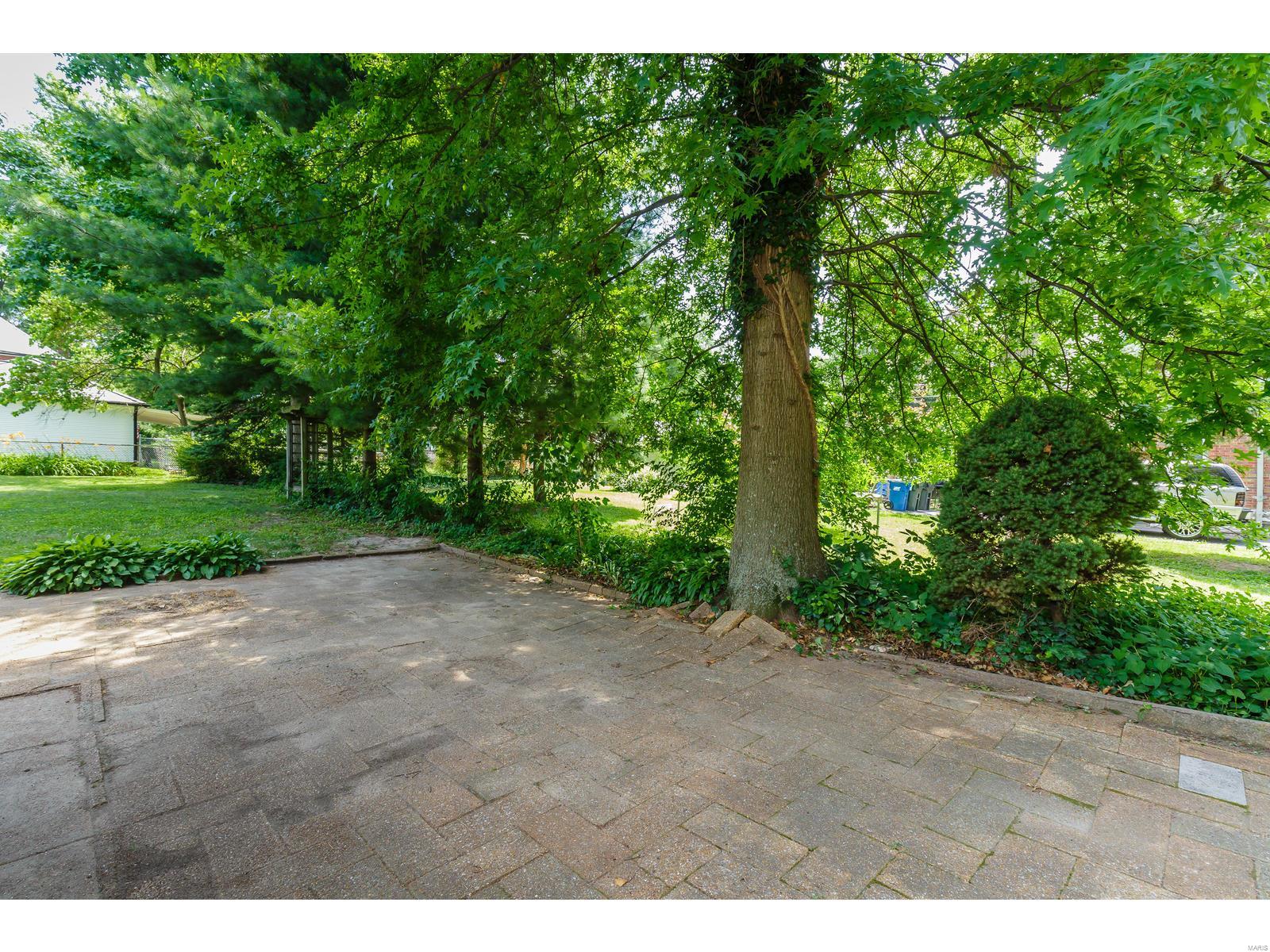 3036 Ridgeview Drive St. Louis, MO 63121 - Photo 43 of 45 Gallery Image 43