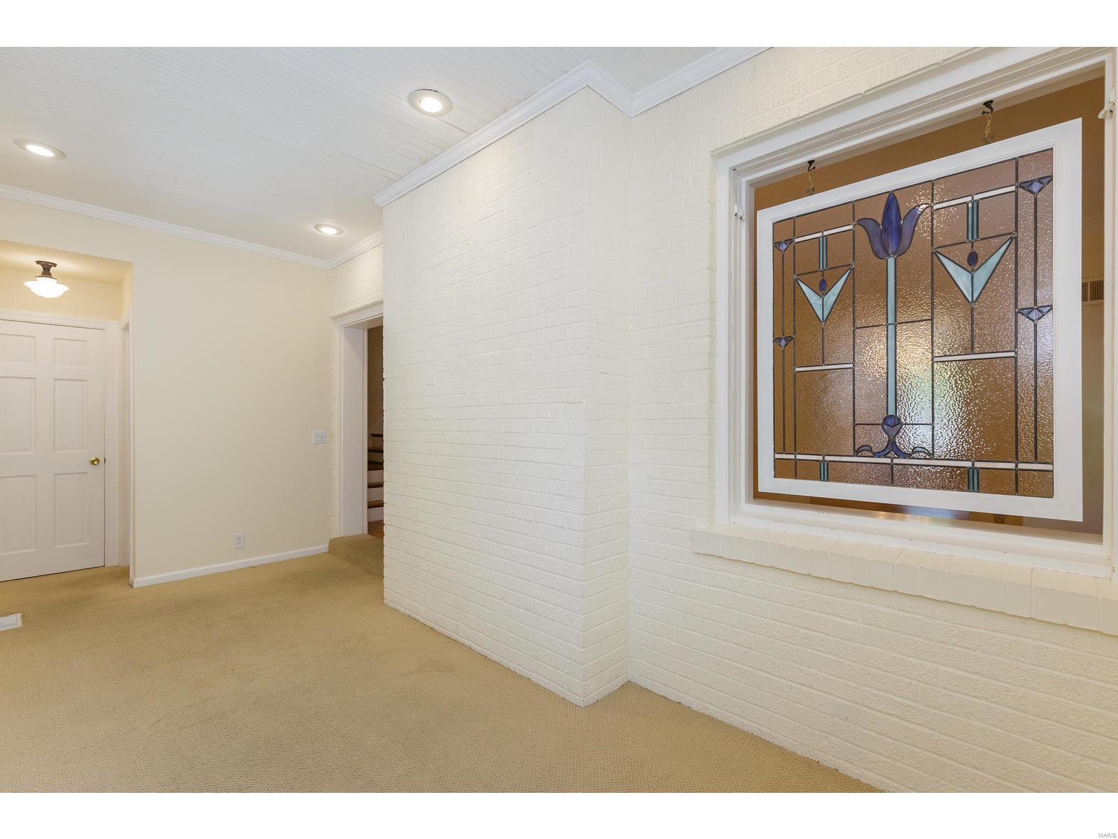 3036 Ridgeview Drive St. Louis, MO 63121 - Photo 8 of 45 Gallery Image 8