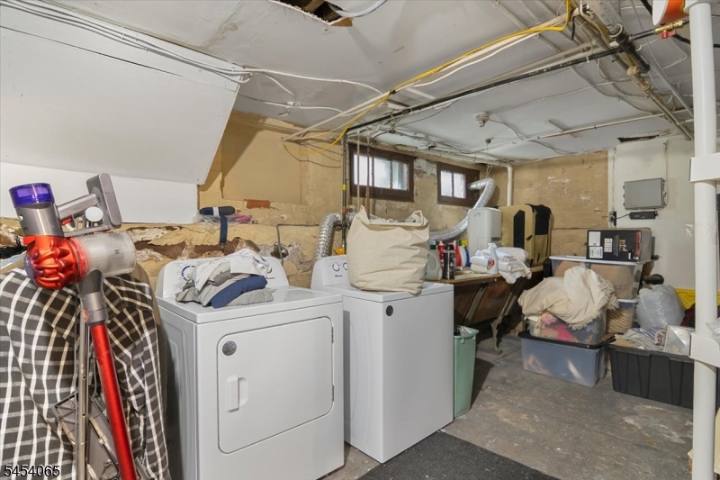 46 Hazelwood Road, Unit 1 Bloomfield, NJ 07003 - Photo 25 of 31 Gallery Image 25