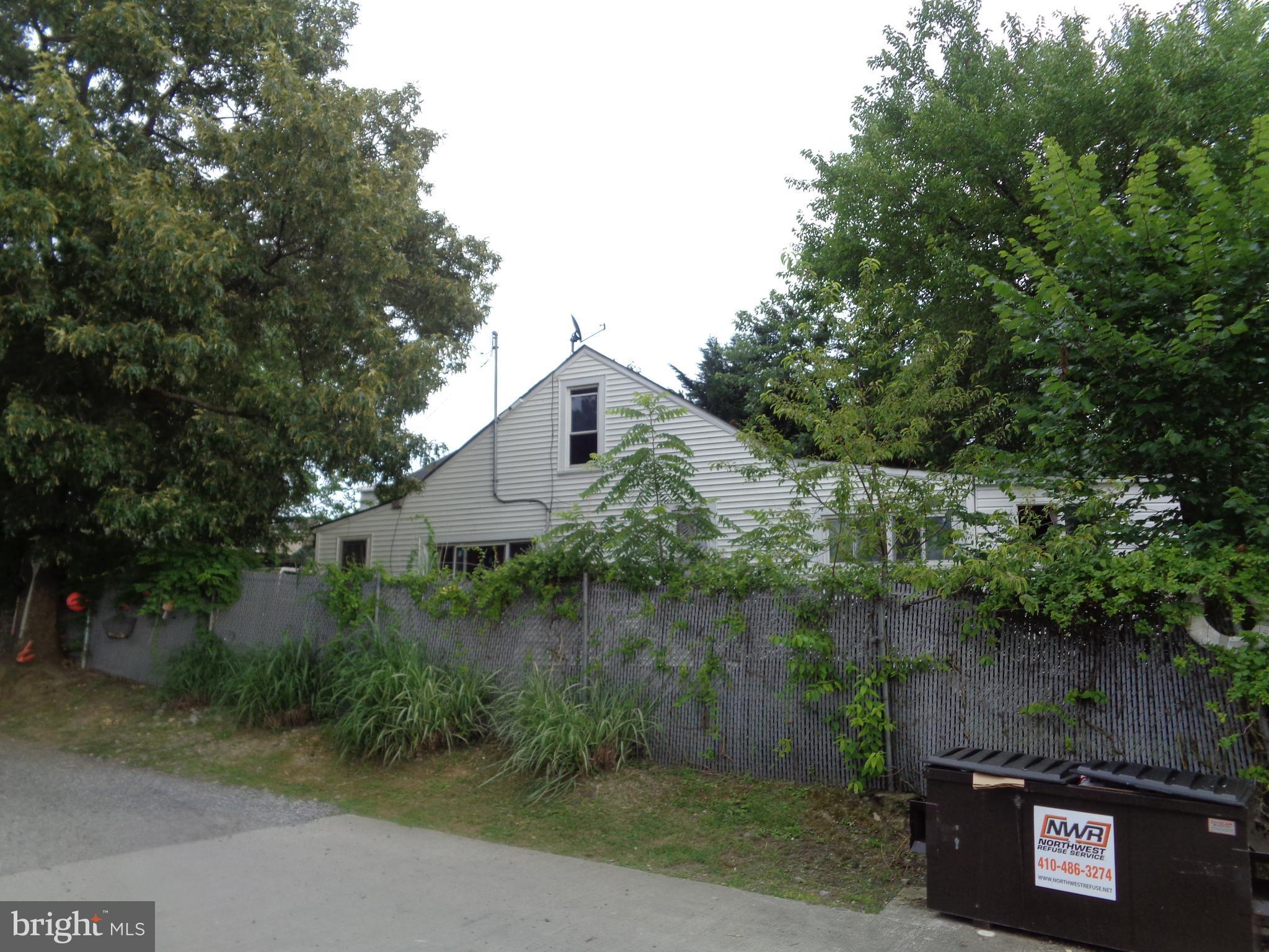 919 Short Road Baltimore, MD 21222 - Photo 2 of 4 Exterior (Rear)