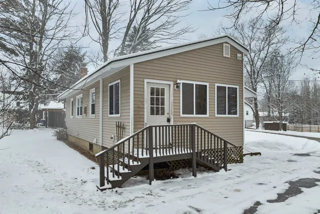 $309,000 | 25 Cofran Avenue, Northfield, NH 03276