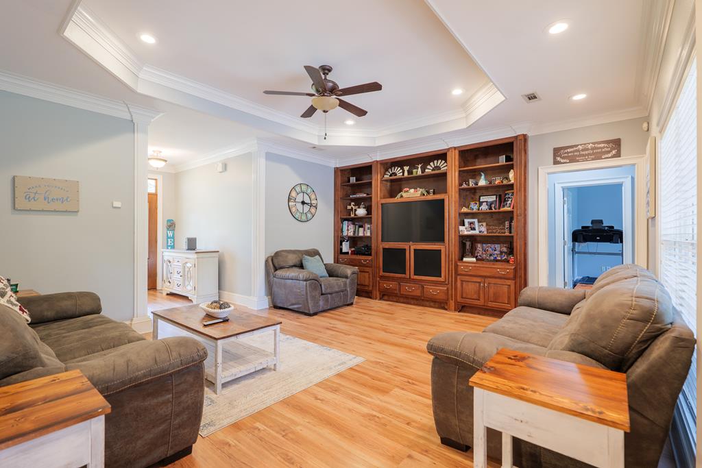 1633 Pineland Estate Road Nashville, GA 31639 - Photo 7 of 39 Gallery Image 7