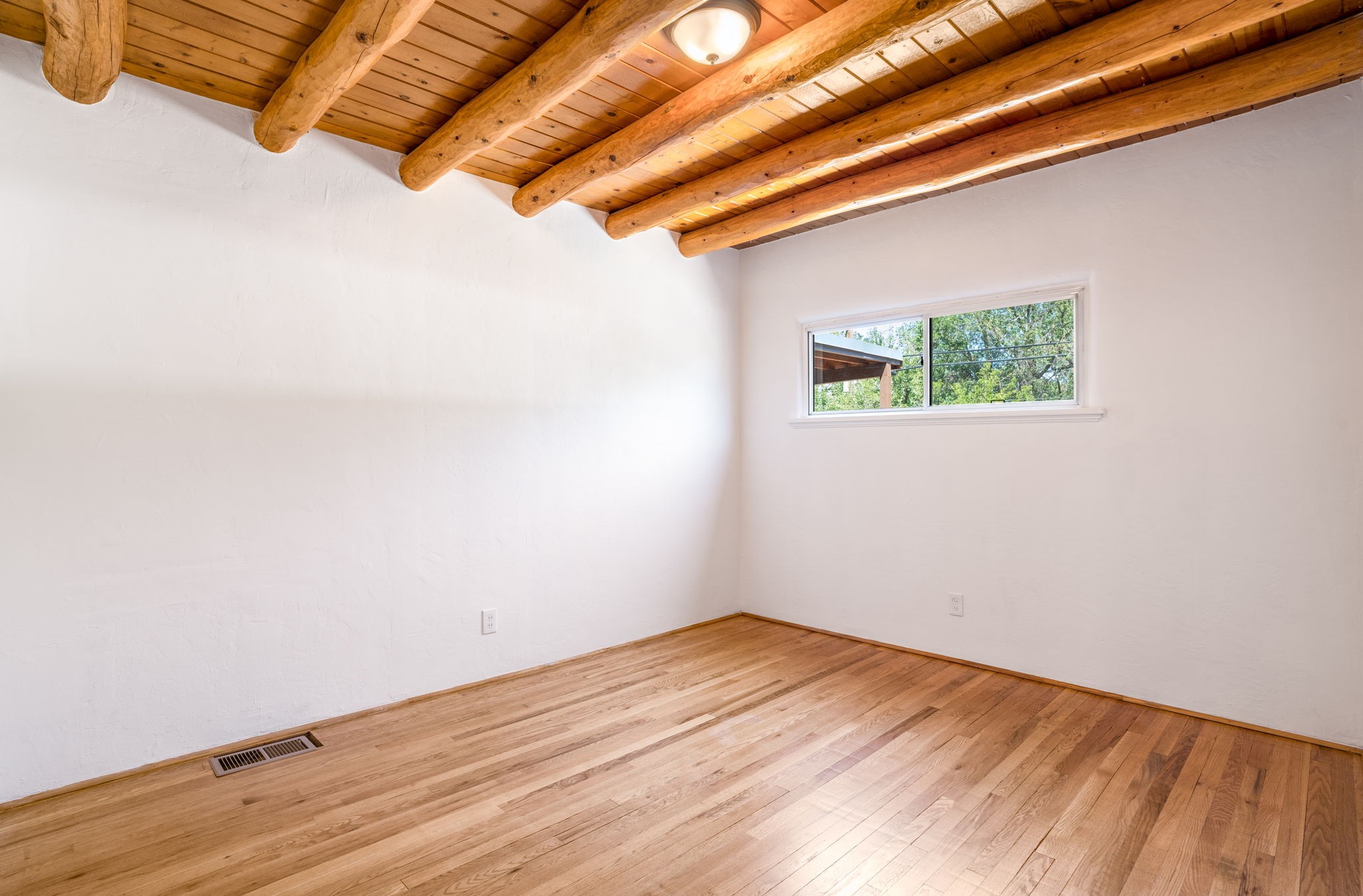 1823 Otowi Road Santa Fe, NM 87505 - Photo 14 of 41 Gallery Image 14