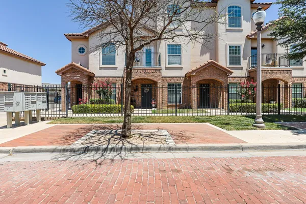 $225,000 | 2106 Main Street, Lubbock, TX 79401