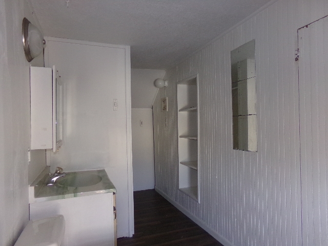 408 Locust Street Muscatine, IA 52761 - Photo 10 of 13 Gallery Image 10