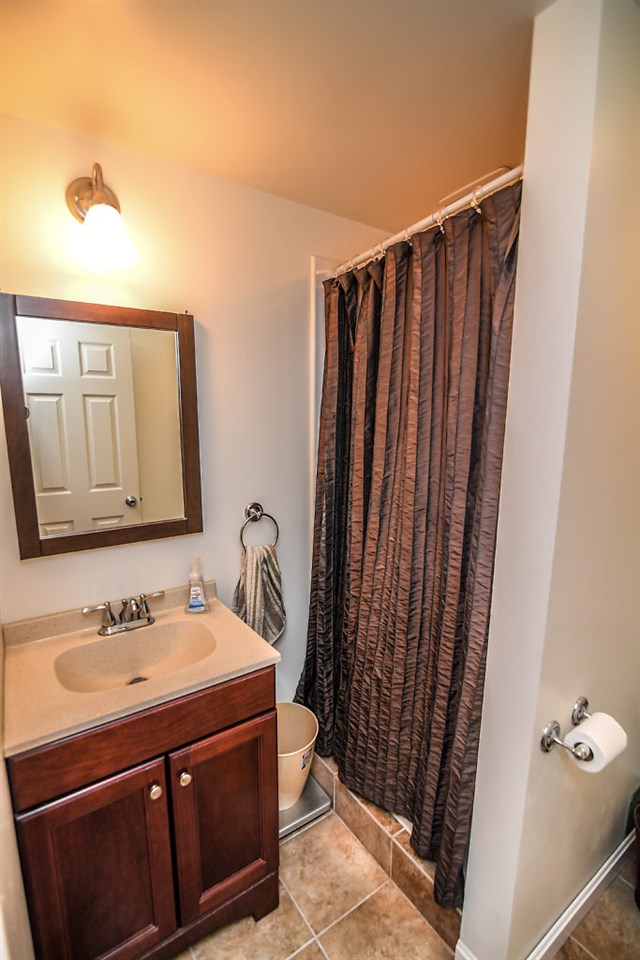 15 Fordway Road, Unit B Raymond, NH 03077 - Photo 12 of 27
