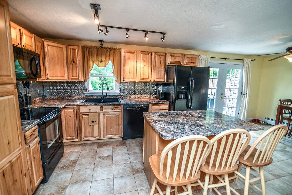 15 Fordway Road, Unit B Raymond, NH 03077 - Photo 7 of 27