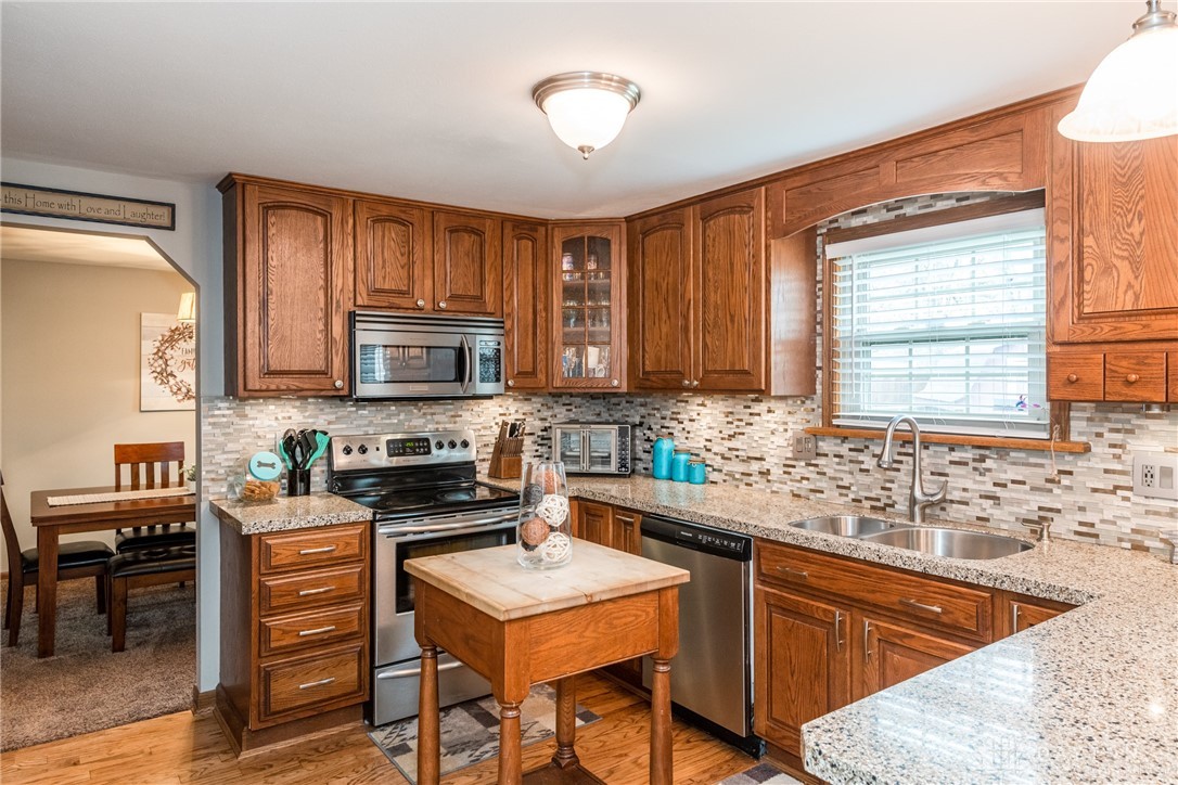 5759 Waynegate Road Huber Heights, OH 45424 - Photo 17 of 56