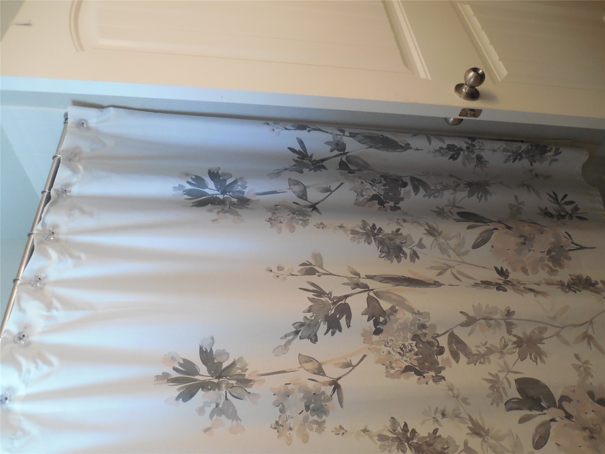 1009 Ferryman Drive Georgetown, TX 78626 - Photo 9 of 24 a bathroom with a shower curtain and a shower curtain