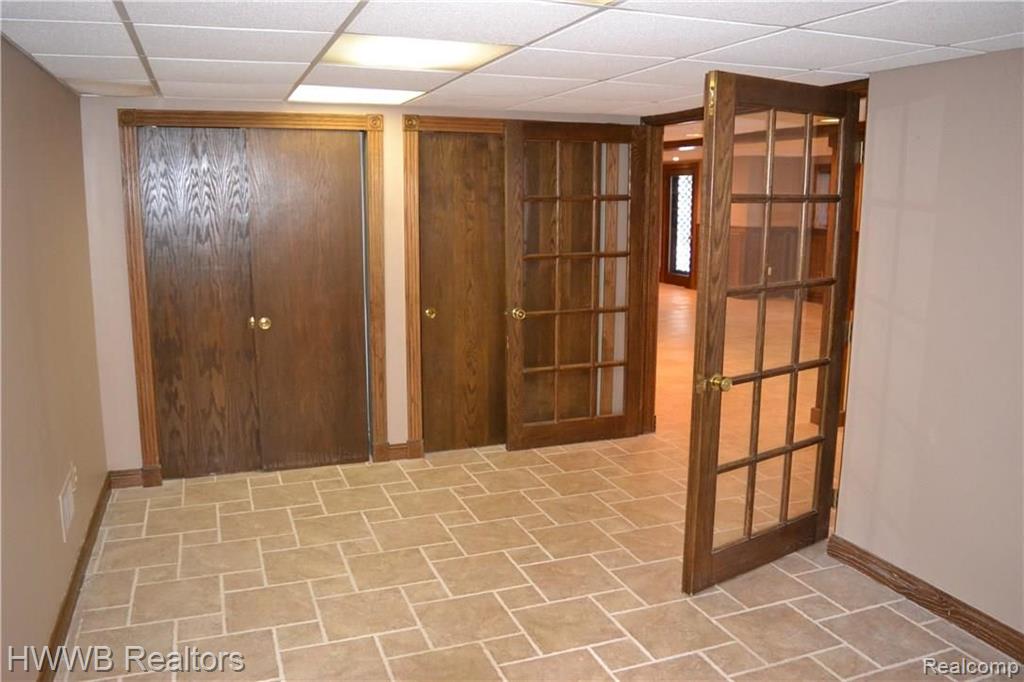 330 Camelot Way Rochester, MI 48306 - Photo 40 of 48