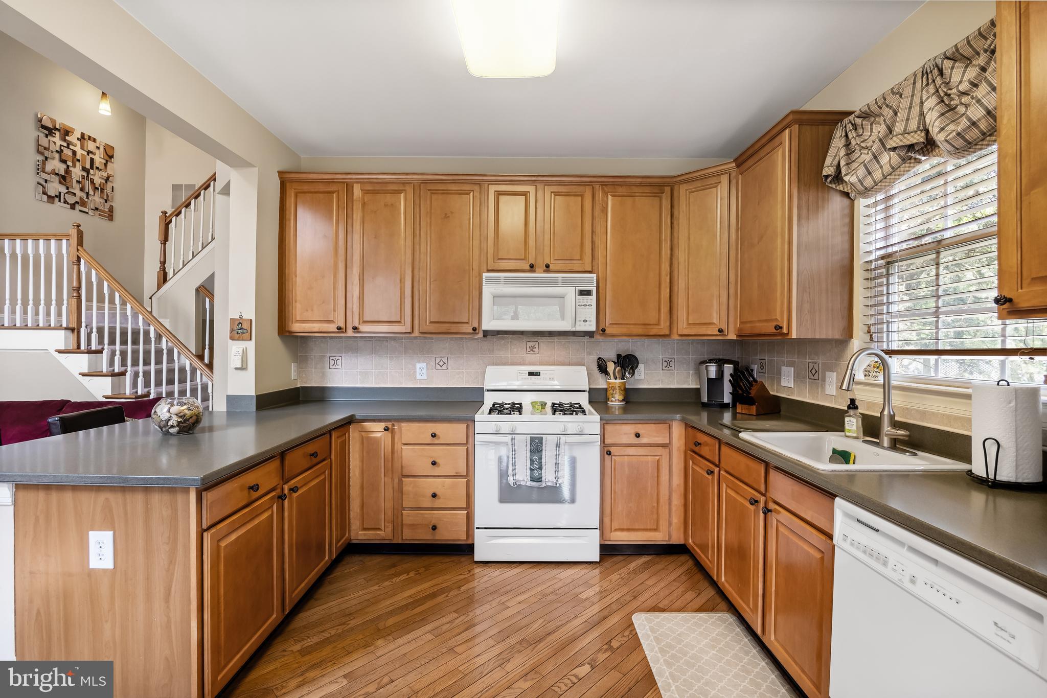 1 Glen Forrest Road Mount Laurel, NJ 08054 - Photo 8 of 38