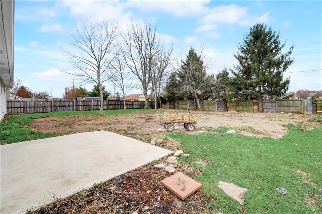 1050 Oak Leaf Road Franklin, IN 46131 - Photo 18 of 36 Gallery Image 18