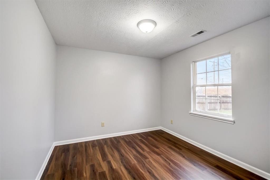 1050 Oak Leaf Road Franklin, IN 46131 - Photo 33 of 36 Gallery Image 33