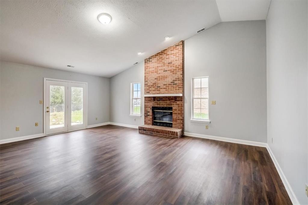 1050 Oak Leaf Road Franklin, IN 46131 - Photo 6 of 36 Gallery Image 6