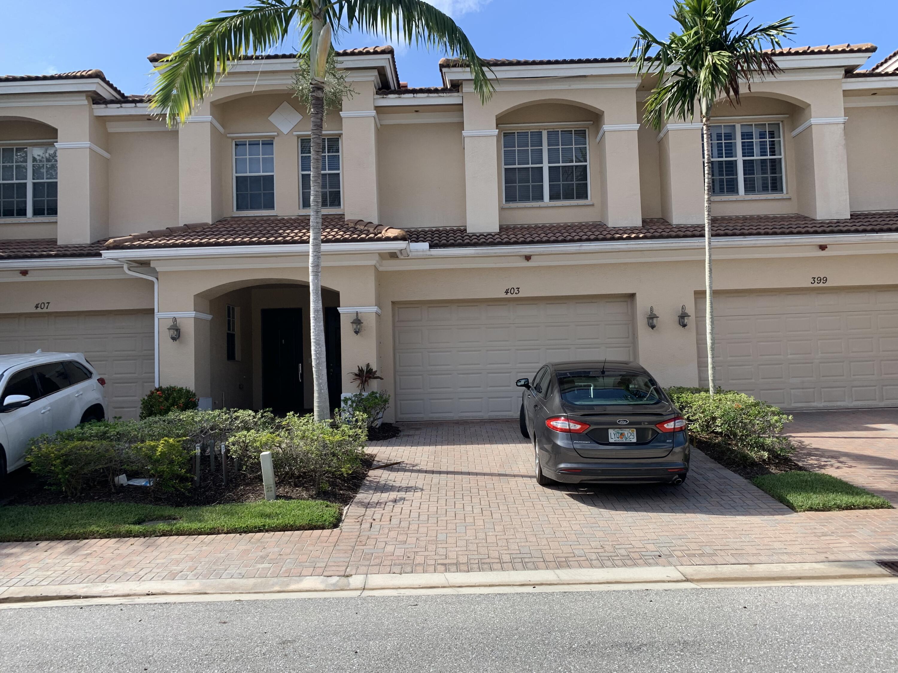 403 Southwest Walking Path Stuart, FL 34997 - Photo 1 of 22 FRONT VIEW