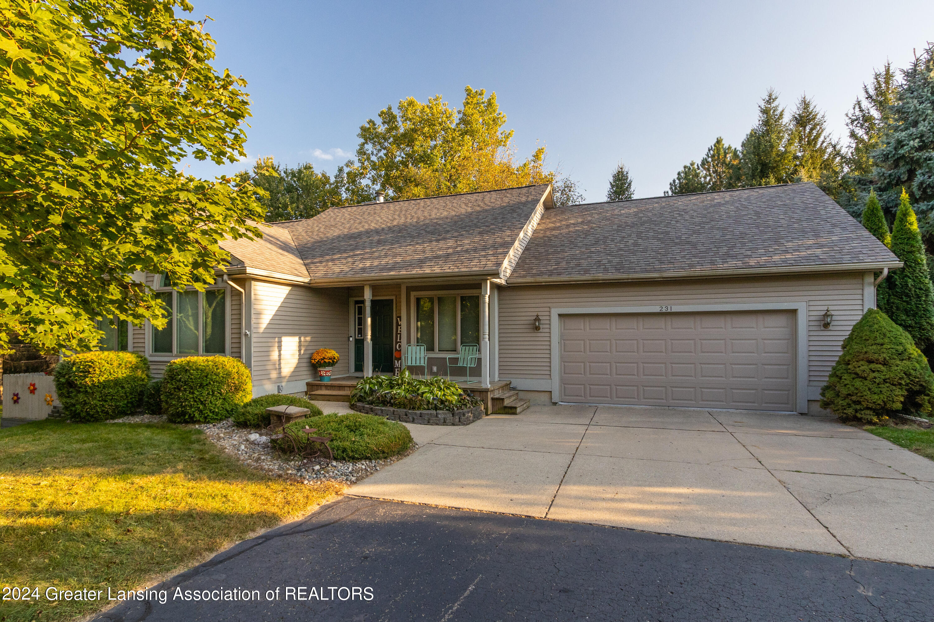 231 Piper Road Haslett, MI 48840 - Photo 29 of 53 Exteriors-6