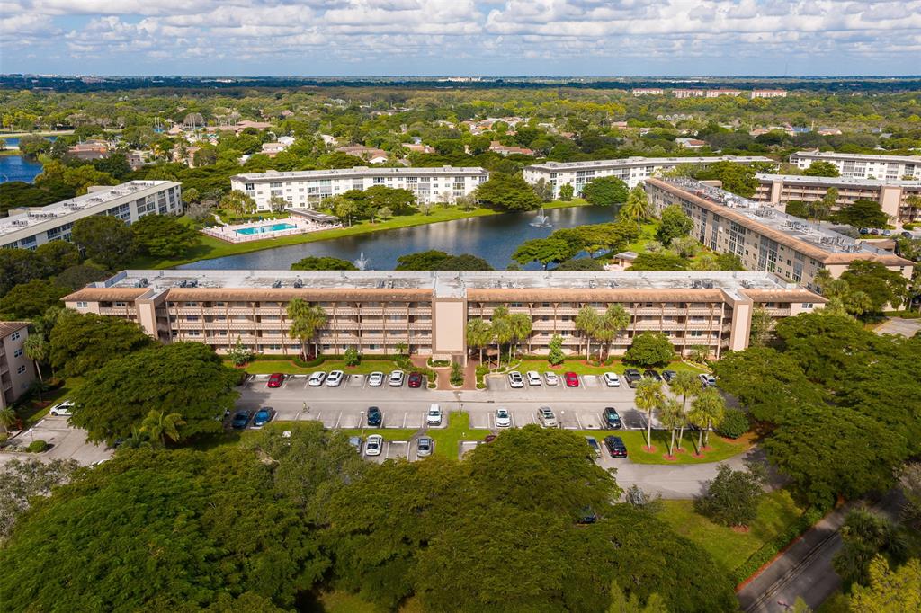 1703 Andros Isle, Unit G4 Coconut Creek, FL 33066 - Photo 19 of 33 a view of a city