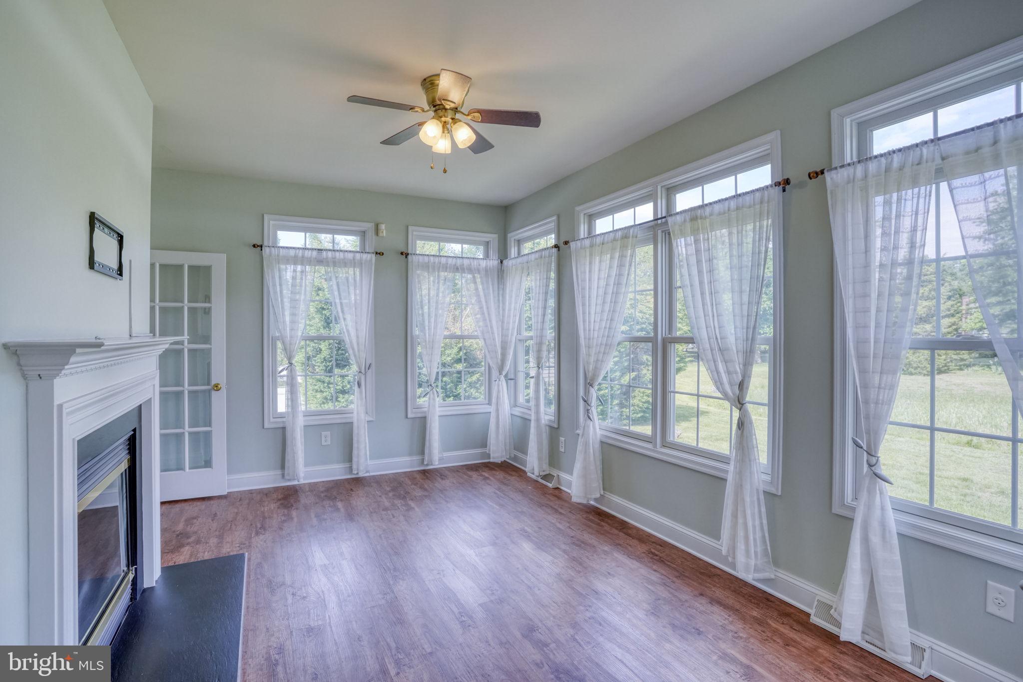 266 Stone Ridge Drive Dover, DE 19901 - Photo 28 of 41 Sun Room