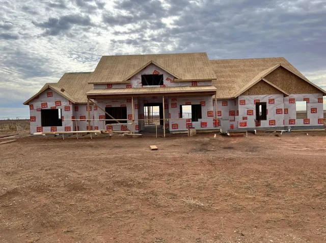 $570,000 | 1155 East Hayes Street, Tahoka, TX 79373