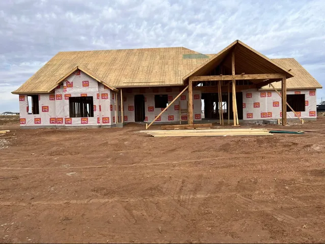 $570,000 | 1155 East Hayes Street, Tahoka, TX 79373