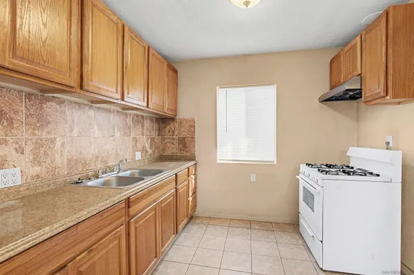 $2,650 | 4397 Swift Avenue, San Diego, CA 92104