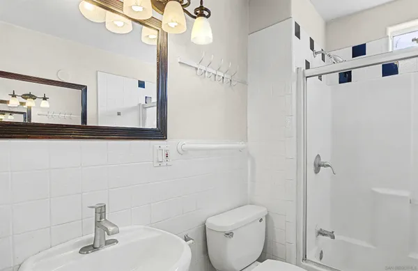 $2,650 | 4397 Swift Avenue, San Diego, CA 92104