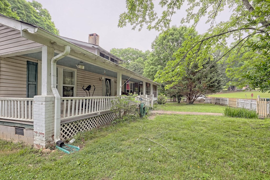 334 Wolfcreek Road Murphy, NC 28906 - Photo 12 of 63