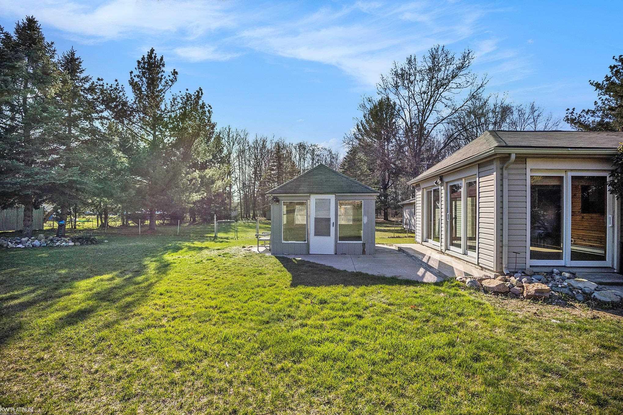 9194 Peters Road Algonac, MI 48001 - Photo 28 of 32 50137321-16c267eb-5f90-446d-8c63-d56171d268ac.JPG