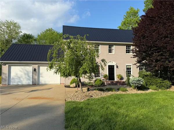 $545,000 | 2270 Grenchen Drive, Unit 437, Millersburg, OH 44654