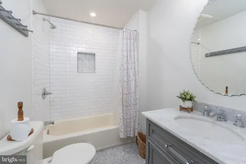 $750,000 | 806 South Ann Street, Baltimore, MD 21231