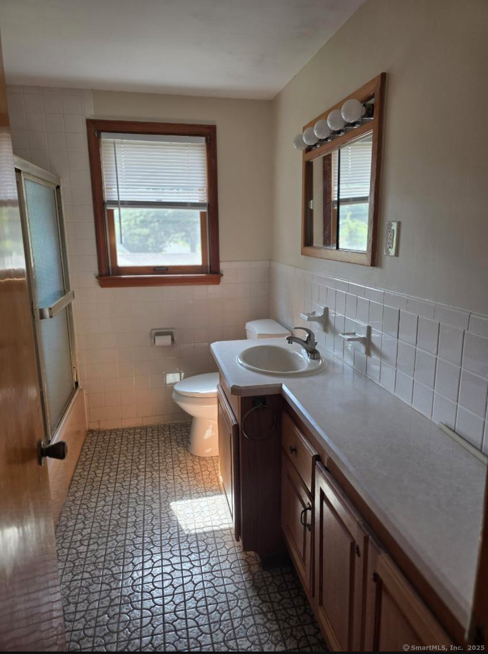 985 Slater Road, Unit 2 New Britain, CT 06053 - Photo 12 of 18