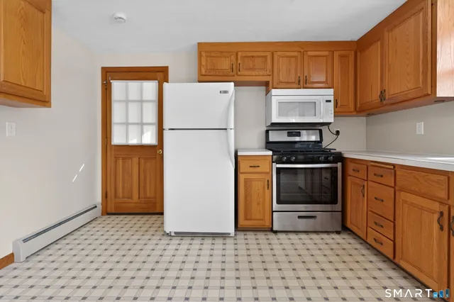 $1,990 | 985 Slater Road, Unit 2, New Britain, CT 06053