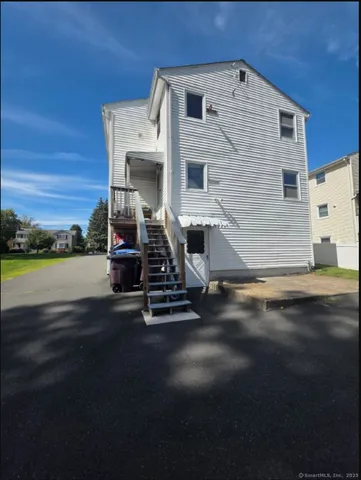 $1,990 | 985 Slater Road, Unit 2, New Britain, CT 06053