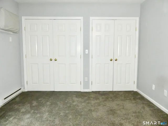 $3,300 | 8 Oakwood Avenue, Unit D6, Norwalk, CT 06850