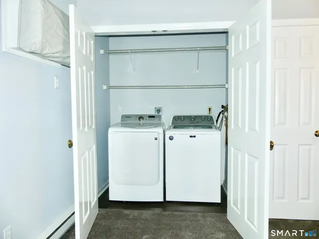 $3,300 | 8 Oakwood Avenue, Unit D6, Norwalk, CT 06850