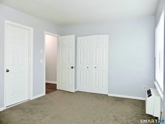 $3,300 | 8 Oakwood Avenue, Unit D6, Norwalk, CT 06850