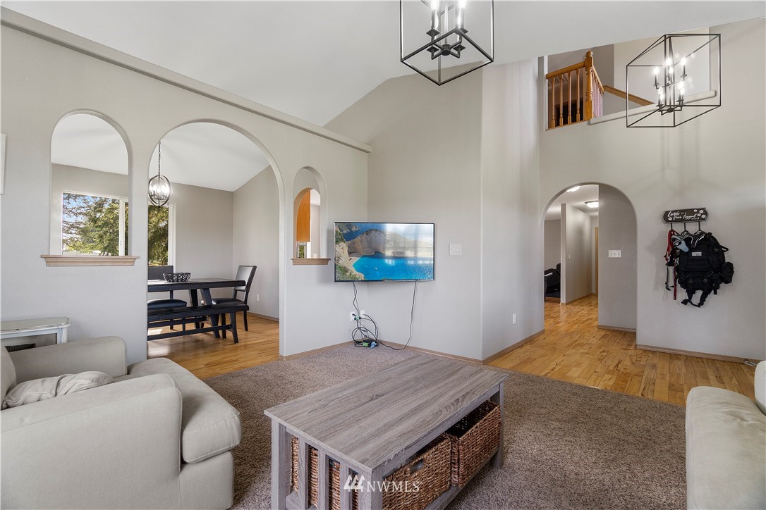 8531 178th Avenue Southwest Rochester, WA 98579 - Photo 11 of 40