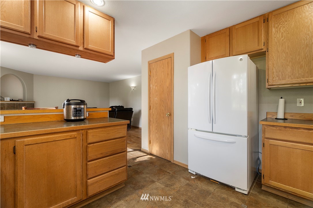 8531 178th Avenue Southwest Rochester, WA 98579 - Photo 16 of 40