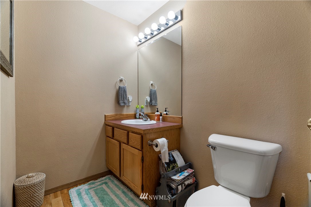 8531 178th Avenue Southwest Rochester, WA 98579 - Photo 20 of 40