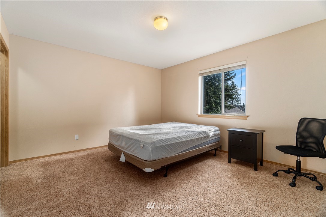 8531 178th Avenue Southwest Rochester, WA 98579 - Photo 27 of 40