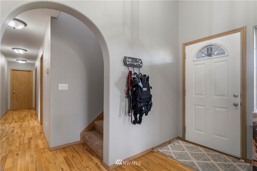 8531 178th Avenue Southwest Rochester, WA 98579 - Photo 10 of 40