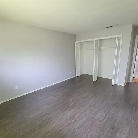 $186,900 | 200 Country Club Drive, Unit 1302, Largo, FL 33771