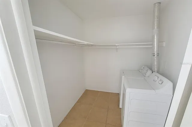 $186,900 | 200 Country Club Drive, Unit 1302, Largo, FL 33771