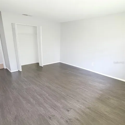 $186,900 | 200 Country Club Drive, Unit 1302, Largo, FL 33771