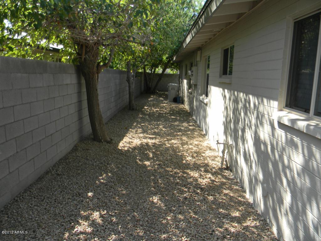 1219 East Colter Street, Unit 12 Phoenix, AZ 85014 - Photo 19 of 20 Side