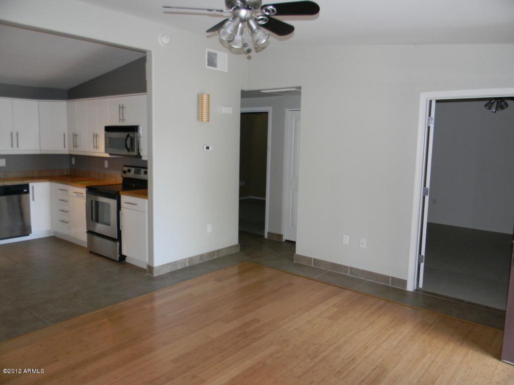 1219 East Colter Street, Unit 12 Phoenix, AZ 85014 - Photo 5 of 20 Living