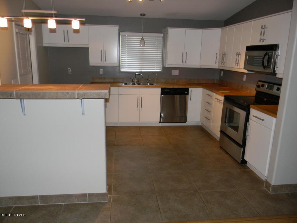 1219 East Colter Street, Unit 12 Phoenix, AZ 85014 - Photo 8 of 20 Kitchen