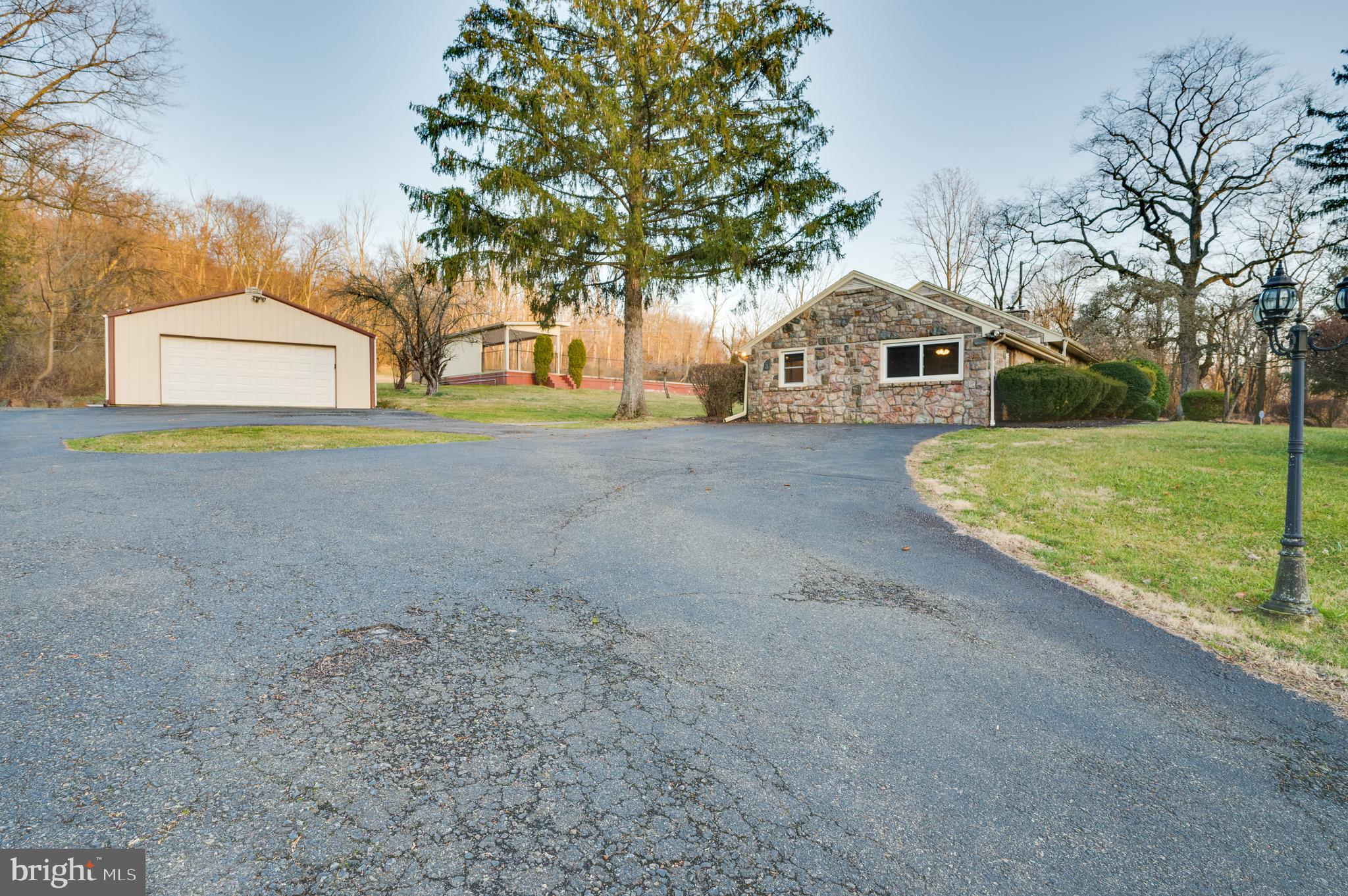 1001 Ritters Road Reading, PA 19606 - Photo 2 of 45