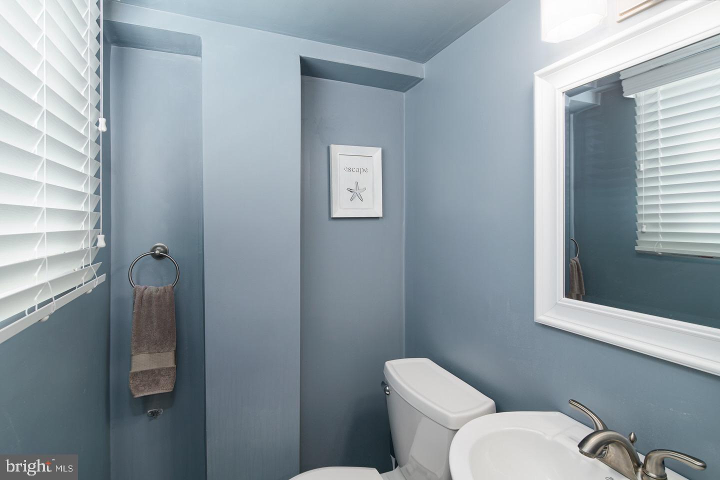 1032 Windsor Road Warminster, PA 18974 - Photo 21 of 26
